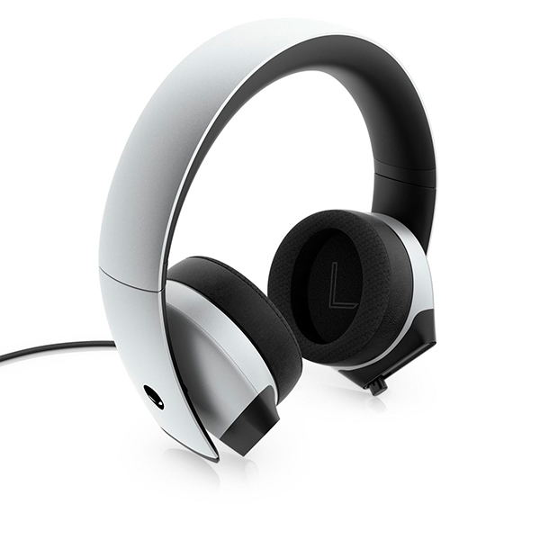 Alienware 7.1 Wired Gaming Headset 6